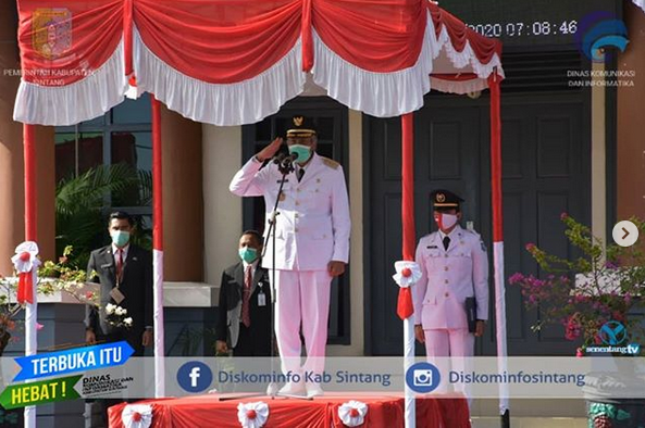 Bupati Sintang Jarot Winarno Pimpin Upacara Peringatan Hari Ulang Tahun Republik Indonesia
