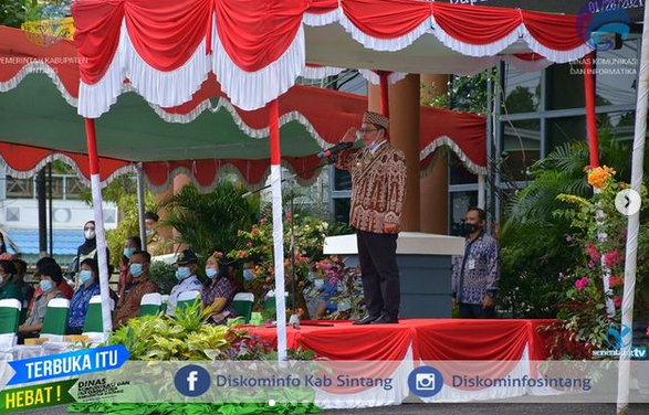 Wakil Bupati Sintang Askiman Pimpin Apel  HUT Provinsi Kalimantan Barat ke-64