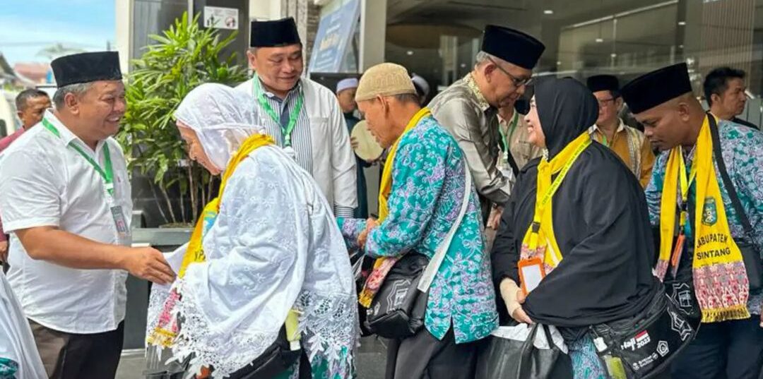 Pelepasan Jamaah Haji Kabupaten Sintang Kloter 29