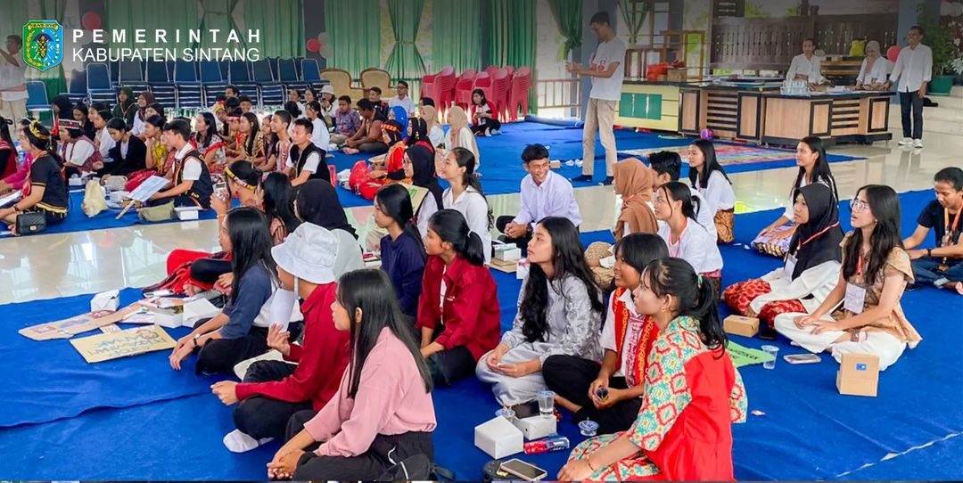 Bupati dan Sekda Sintang hadiri kegiatan peringatan Hari Anak Nasional Kabupaten Sintang