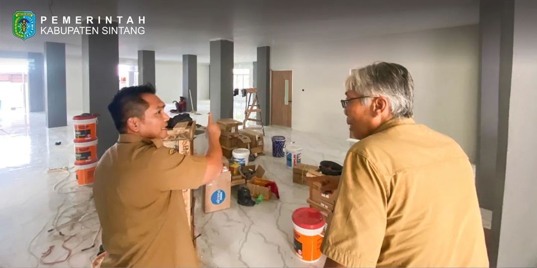Bupati Sintang tinjau pembangunan gedung Dinas Perkim Kabupaten Sintang