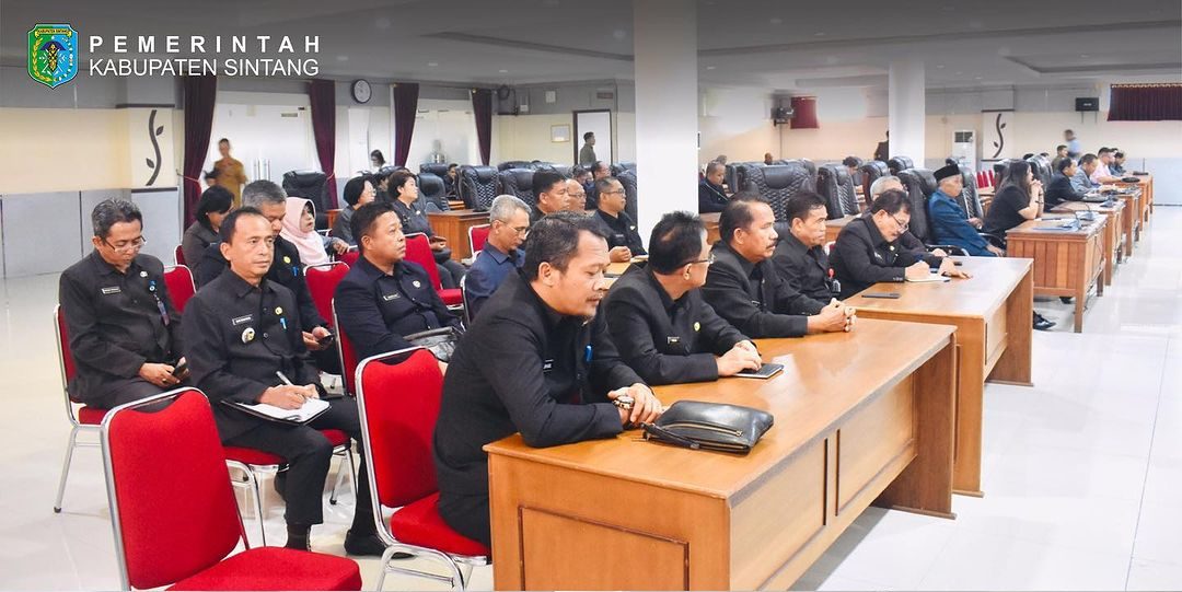 Pimpinan Pemkab Sintang hadiri Rapat Paripurna ke-12 Masa Persidangan III DPRD Kabupaten Sintang