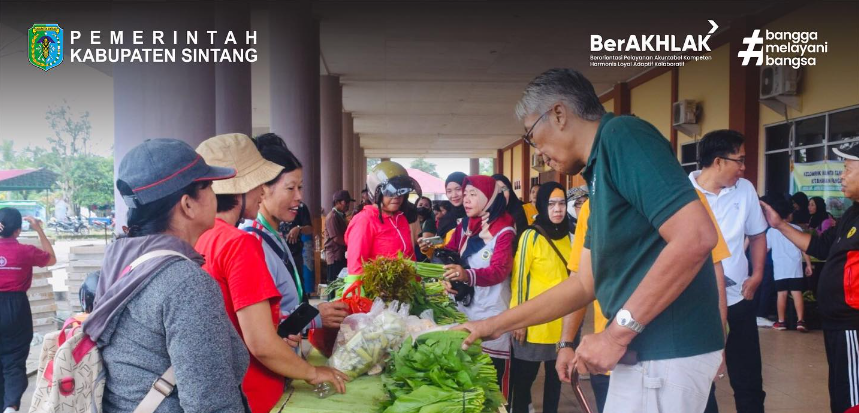 Bupati Sintang Hadiri Kegiatan Pasar Tani Kabupaten Sintang